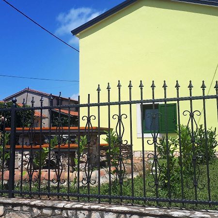 Apartment Terra Rossa Kaštelir Εξωτερικό φωτογραφία