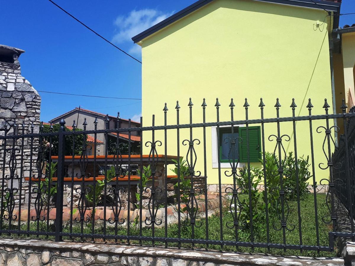 Apartment Terra Rossa Kaštelir Εξωτερικό φωτογραφία