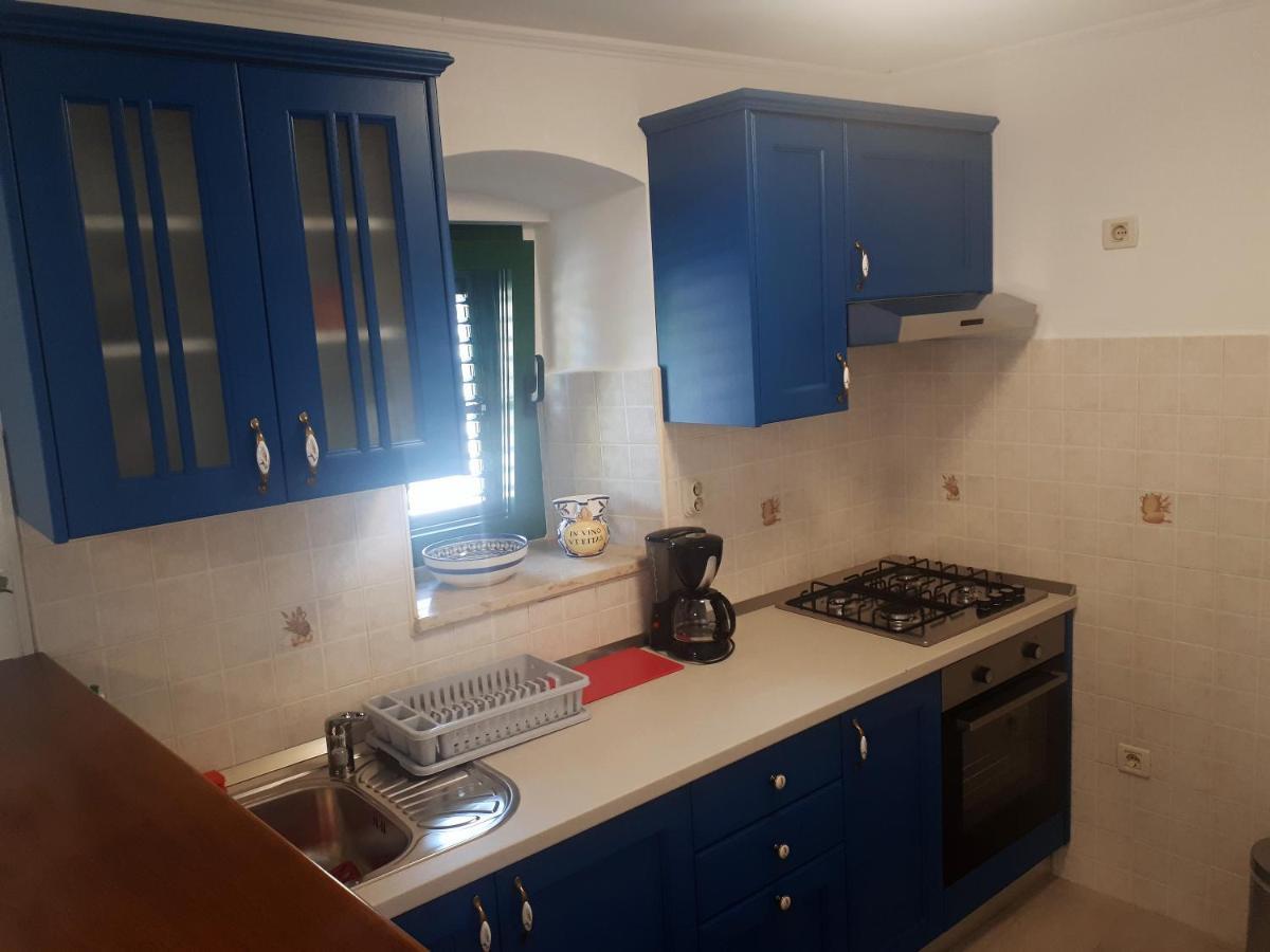 Apartment Terra Rossa Kaštelir Εξωτερικό φωτογραφία