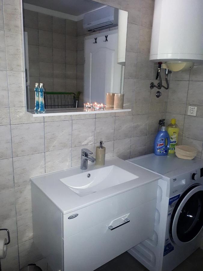 Apartment Terra Rossa Kaštelir Εξωτερικό φωτογραφία
