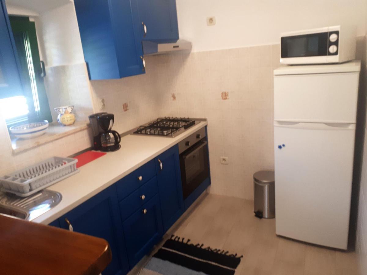 Apartment Terra Rossa Kaštelir Εξωτερικό φωτογραφία