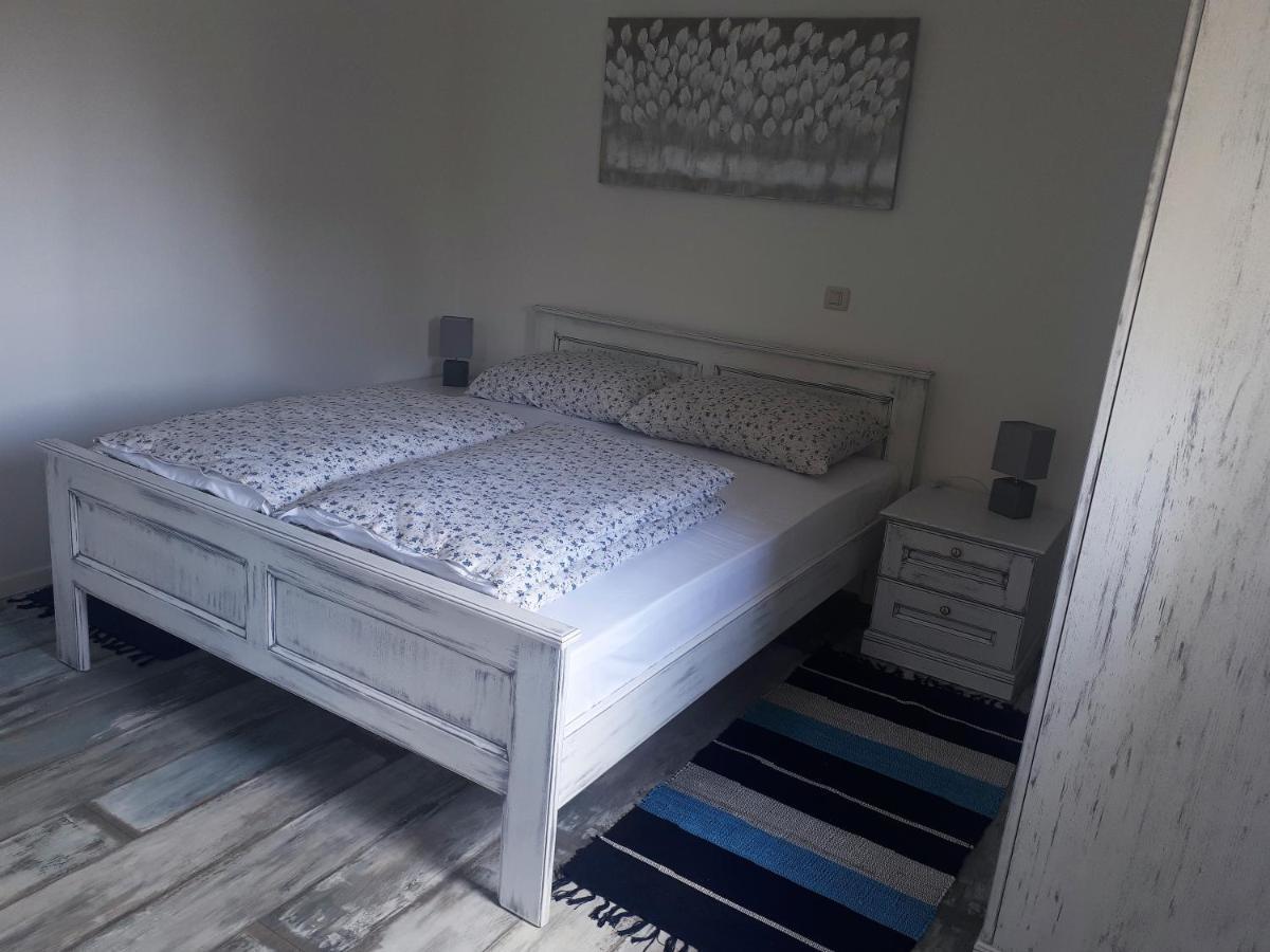 Apartment Terra Rossa Kaštelir Εξωτερικό φωτογραφία