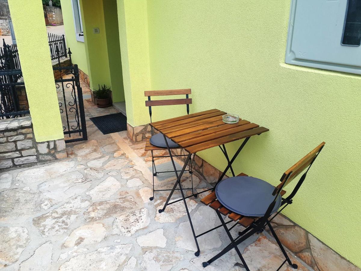 Apartment Terra Rossa Kaštelir Εξωτερικό φωτογραφία