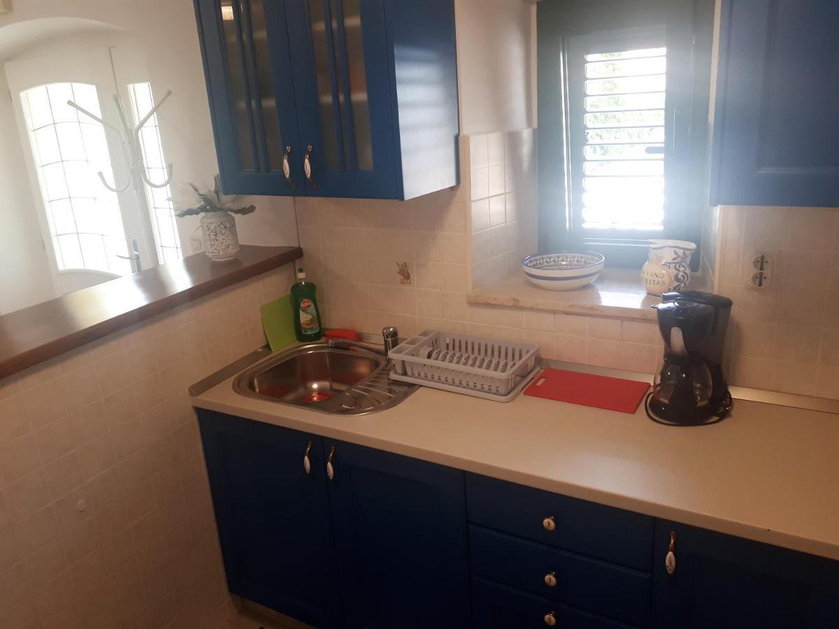 Apartment Terra Rossa Kaštelir Εξωτερικό φωτογραφία